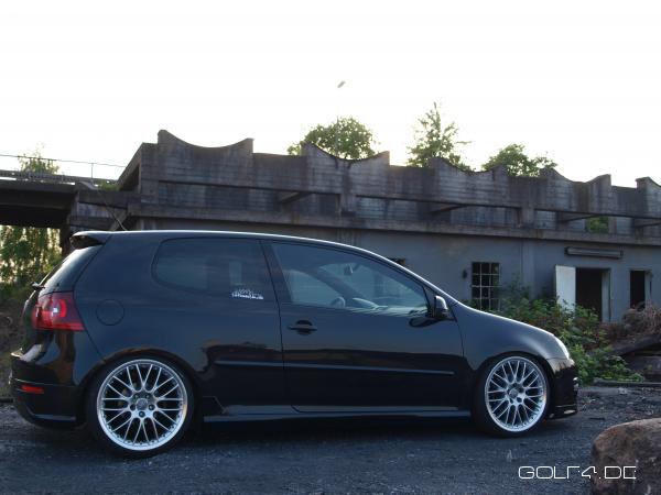 Hier mal Bilder auf meinem Golf 5 Preis 1399 Versand 55 Hier mal Bilder auf meinem Golf 5 Preis 1399 Versand 55